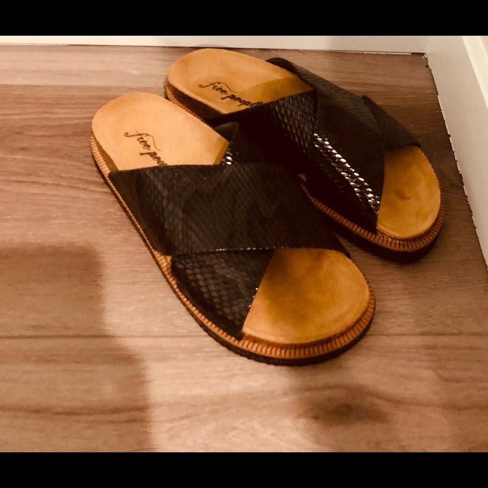 Fee People Sidelines Footbed Sandals size 8